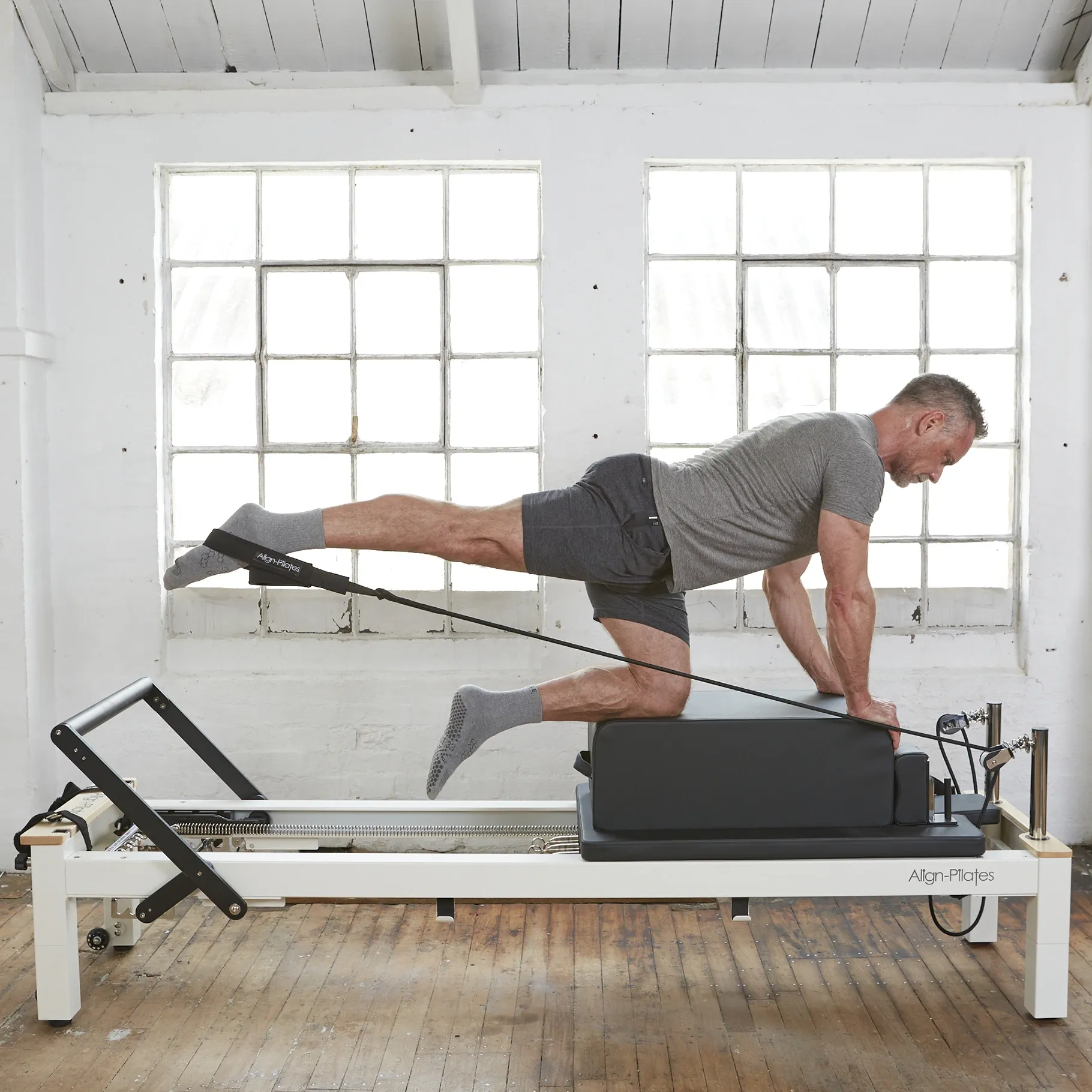 Align-Pilates Curved Pro Sitting Box